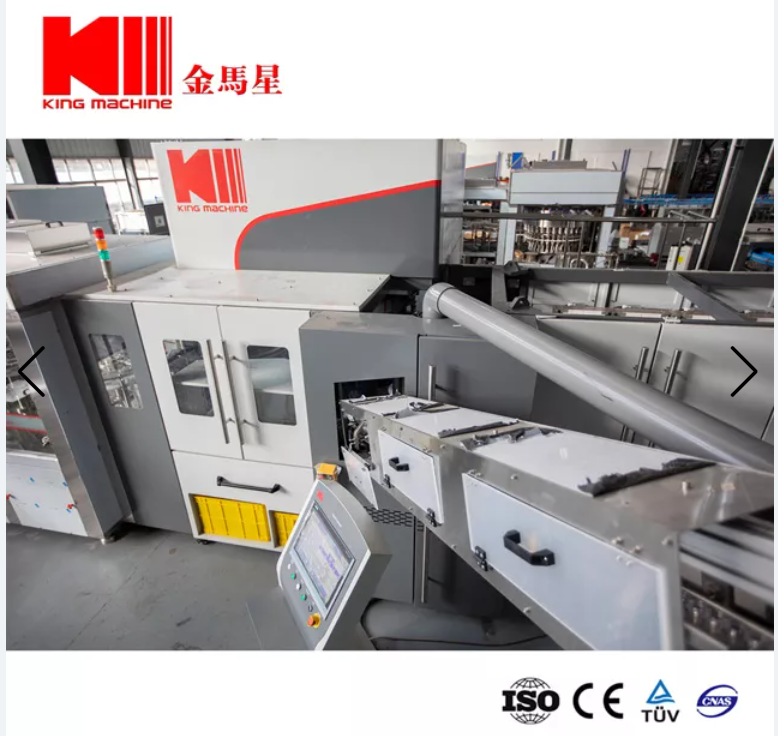 Bij King Machine zijn we al meer dan twee decennia een vertrouwde leider in de drankverpakkingsindustrie. Wij bieden effici&euml;nte, betrouwbare en geavanceerde flessenpakketmachines die zijn ontworpen om te voldoen aan de diverse behoeften van de drankenindustrie. Onze machines zijn geschikt voor verschillende verpakkingsoplossingen, waaronder water, sappen, frisdranken en energiedranken. King Machine is uw go-to-partner voor al uw drankenverpakkingsvereisten. Neem vandaag nog contact met ons op voor een aangepaste oplossing!